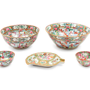 A Group of Chinese Export Porcelain 2a9f62