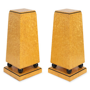 A Pair of Art Deco Style Amboyna Veneered 2acbe5