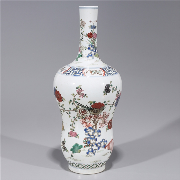 Chinese enameled porcelain vase