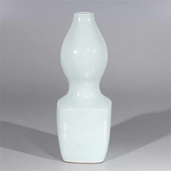 Chinese pale celadon glazed porcelain 2ace7e