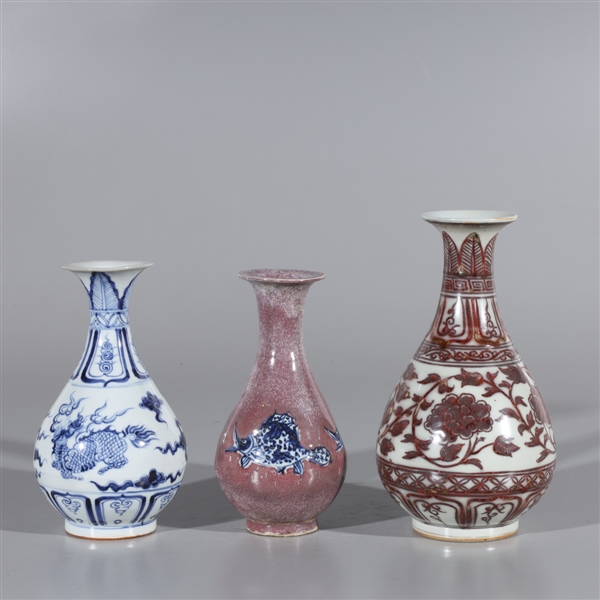 Group of three Chinese porcelain