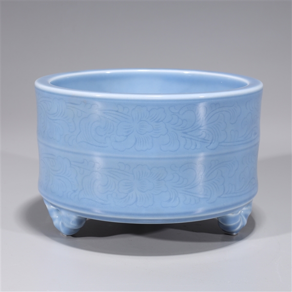 Chinese blue porcelain tripod censer 2ace94