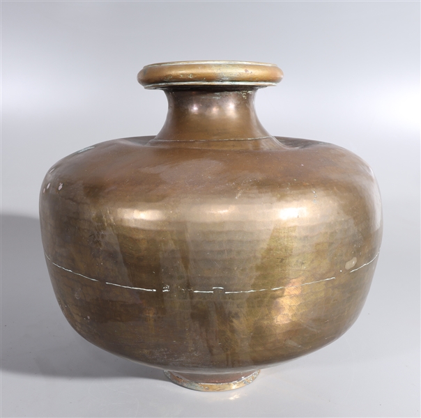 Large Indian bronze vessel with