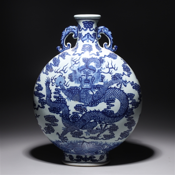 Chinese blue and white dragon vase 2aced5