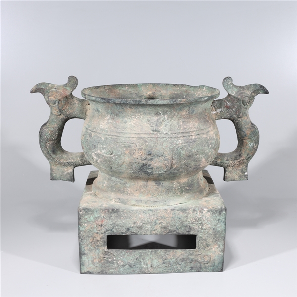 Large Chinese archaistic bronze 2acee3