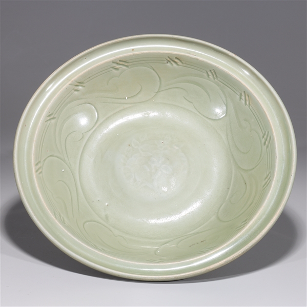 Antique Chinese celadon glazed 2ad0b8