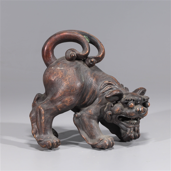 Chinese gilt bronze lion statue  2ad144