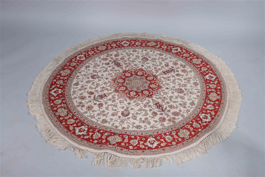 Chinese silk rug with floral pattern;