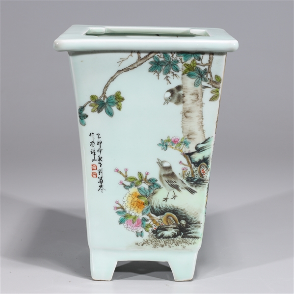 Chinese famille rose enameled porcelain 2ad19e