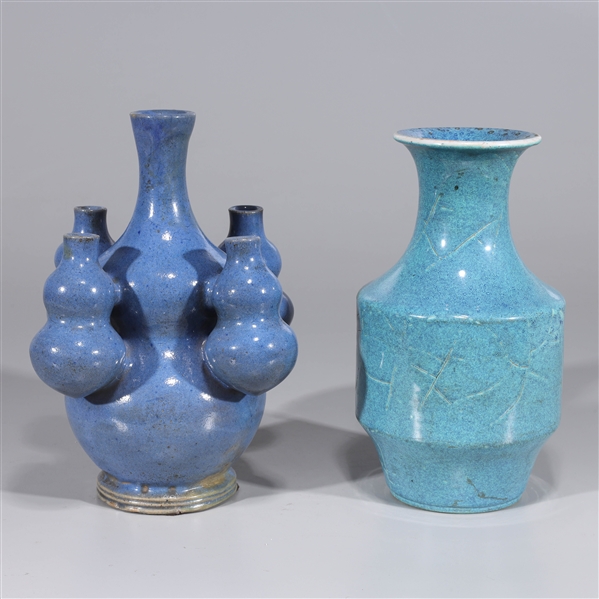 Two Chinese porcelain vases including 2ad1be