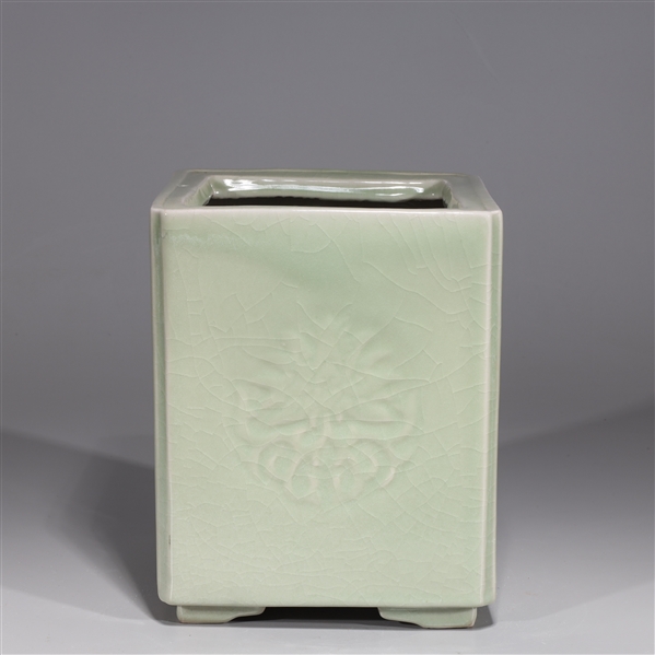 Chinese celadon glazed porcelain 2ad2c3