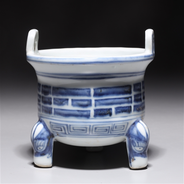 Chinese blue and white porcelain 2ad31b