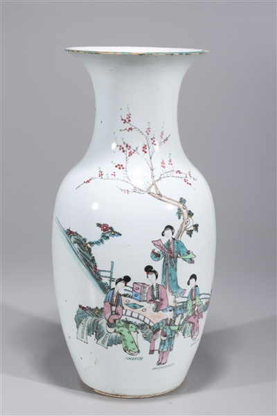 Chinese famille rose enameled porcelain 2ad445