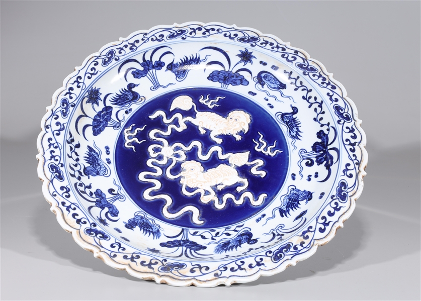 Chinese blue and white porcelain 2ad452