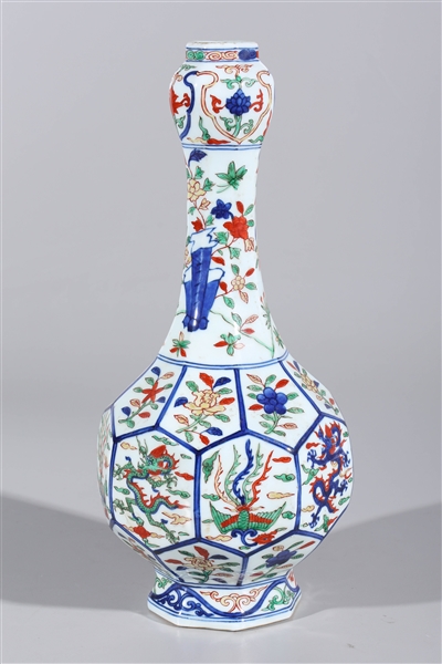 Chinese porcelain wucai faceted