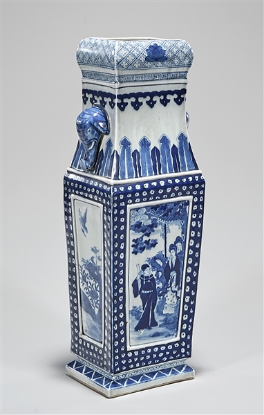 Chinese blue and white porcelain 2ad5a9