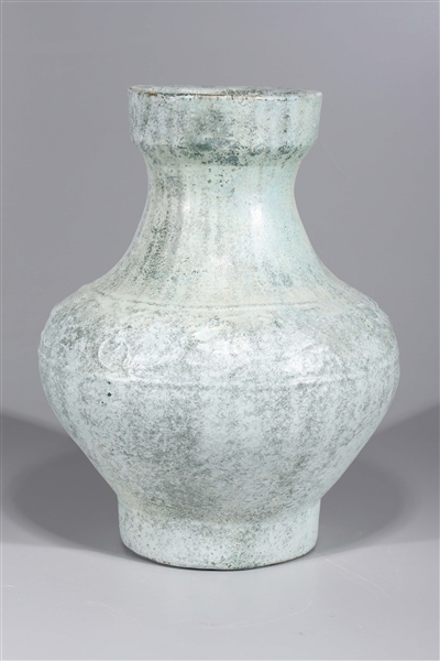 Chinese archaistic ceramic vase 2ad5b8