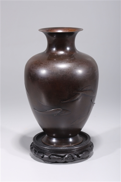 Antique Japanese bronze vase with 2ad628