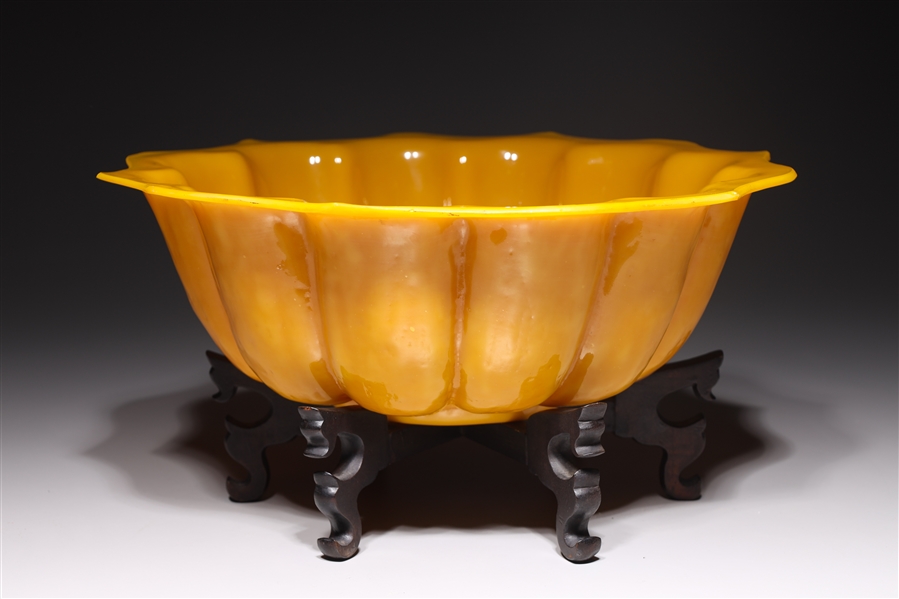 Large Chinese yellow Peking glass