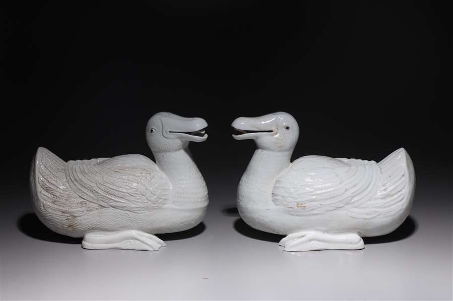 Pair of Chinese white glazed porcelain 2ad6fc