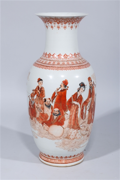 Chinese porcelain vase with gilt