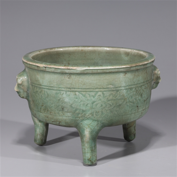 Chinese porcelain celadon ding 2ad8b4