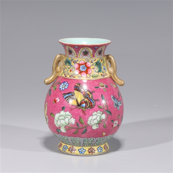 Chinese enameled porcelain jarlet 2ad8c4