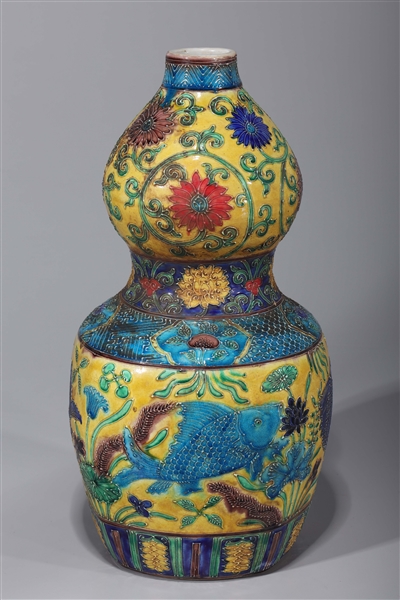 Chinese porcelain enameled double gourd 2ad9d9