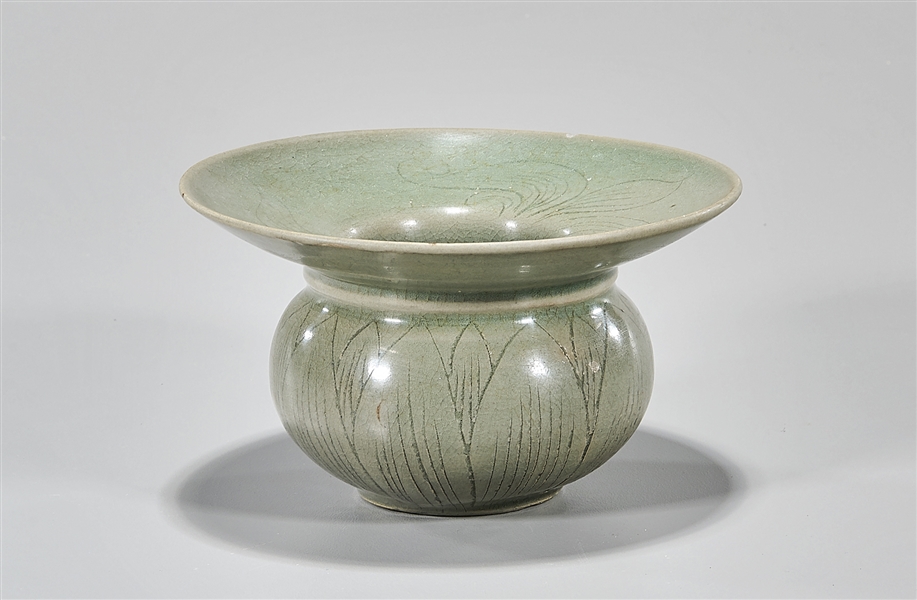 Korean celadon glazed table vessel  2ad9f6