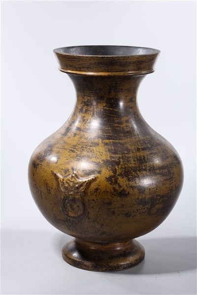 Chinese parcel-gilt lacquered vase;