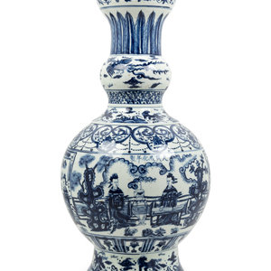 A Chinese Blue and White Porcelain Baluster