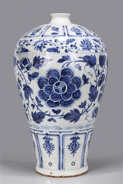 Large Chinese blue and white crackle 2ab989