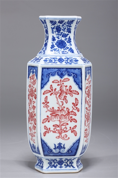 Chinese red blue and white porcelain 2ab9ba