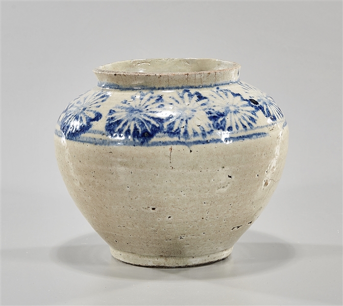 Korean white glazed ceramic jar  2abab5