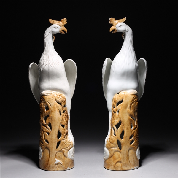 Pair of Chinese porcelain phoenix 2abc4a