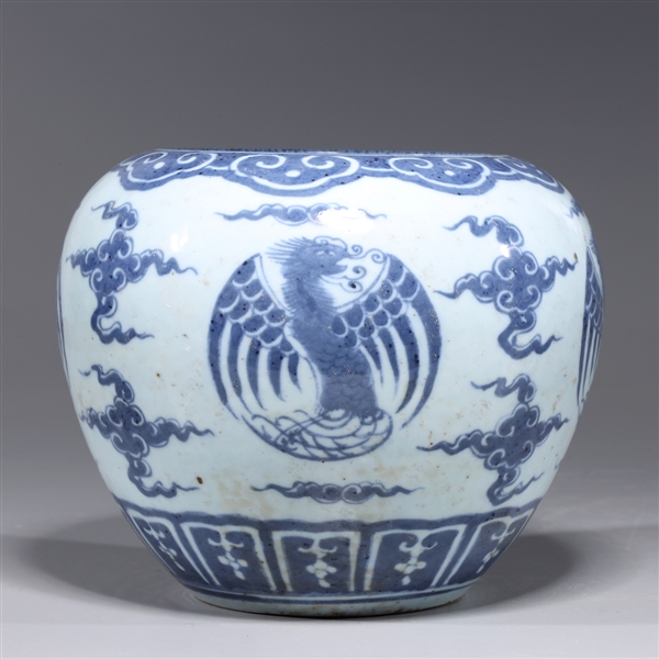 Chinese blue and white porcelain jar