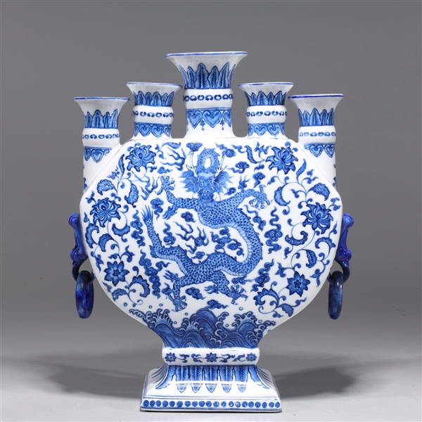 Chinese blue and white porcelain 2abe04