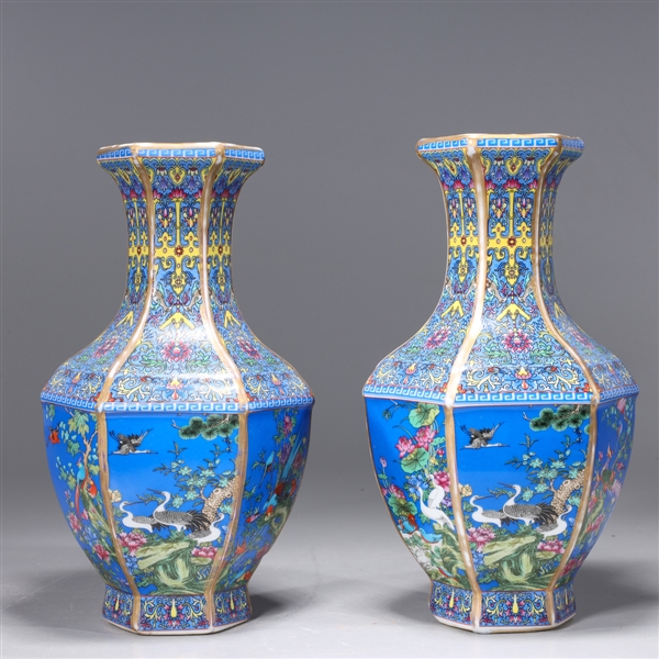 Pair of Chinese blue ground famille 2abe06