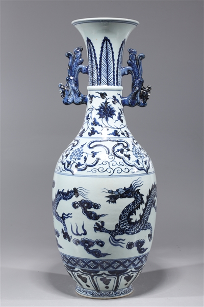 Chinese blue and white Ming style porcelain