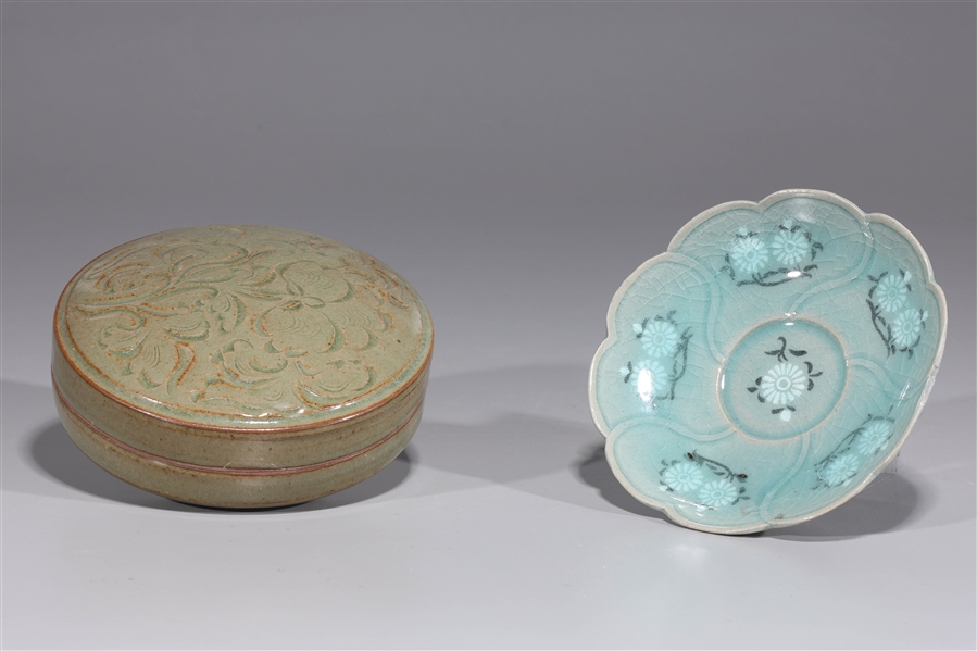 Two Korean ceramics including scalloped