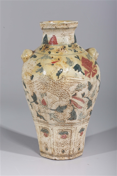 Intricate and unusual Chinese ceramic 2ac0f2