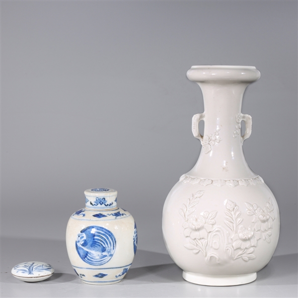 Chinese blanc de chine vase with