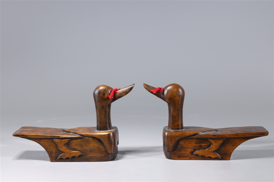 Pair of Korean carved wood duck 2ac186