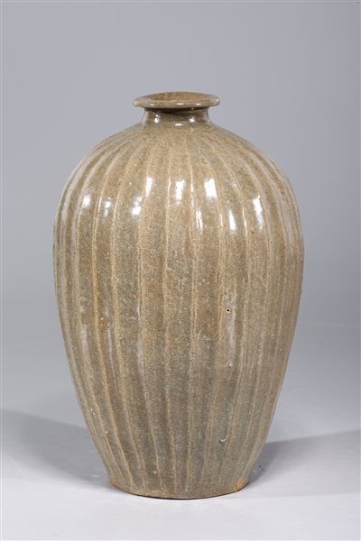 Korean celadon glazed jar with