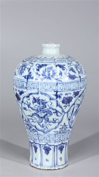 Chinese blue and white porcelain 2ac1da