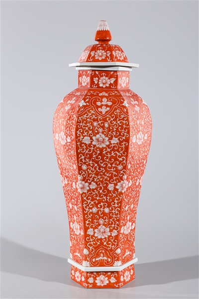 Tall Chinese red and white covered 2ac277