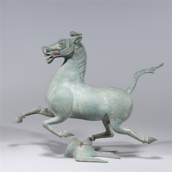 Chinese bronze model of a Han Dynasty