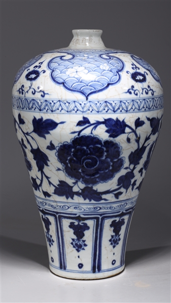 Chinese blue and white Meiping 2ac373