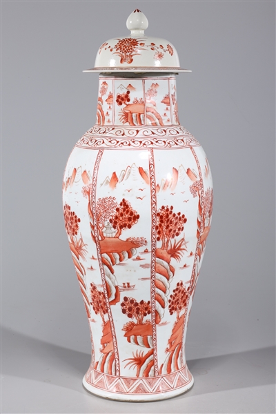 Chinese red and white porcelain 2ac378