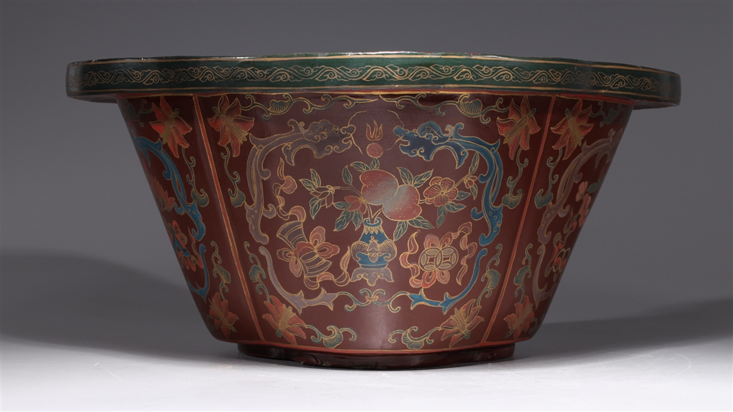 Chinese gilt lacquer vessel with